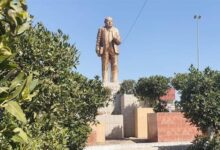 العراق .. جدل واسع بعد إزالة تمثال أحد أبرز أعلام اللغة والأدب 9 20251029141947961K6