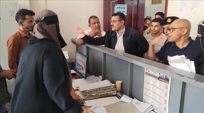 مدير عام المنصورة يشيد بقسم تراخيص المهن ويشدد على تكثيف الرقابة 1 4c0803a3 382d 4800 8356 0609cb2f4e74
