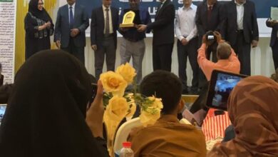 معهد أمين ناشر فرع أبين يزف أول دفعة قابِلات تقنيات لخدمة المحافظة وتكريم عميد الفرع الدكتور محمد عبدالله جمباء 3 IMG 20251024 WA0032