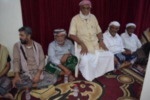 وفد الهيئة الحضرمية لإصلاح ذات البين يقدم واجب العزاء لأسرة آل العوبثاني في وفاة ابنهم الشاب عوض (صور) 3 IMG 20251027 WA0018