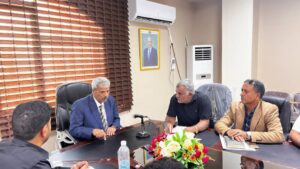 ترجمة لتوجيهات القيادة السياسية العليا.. محافظ لحج يشدد على توريد الموارد للبنك المركزي وتعزيز الرقابة على الأسعار والأداء المالي (صورة) 2 IMG 20251031 WA0018