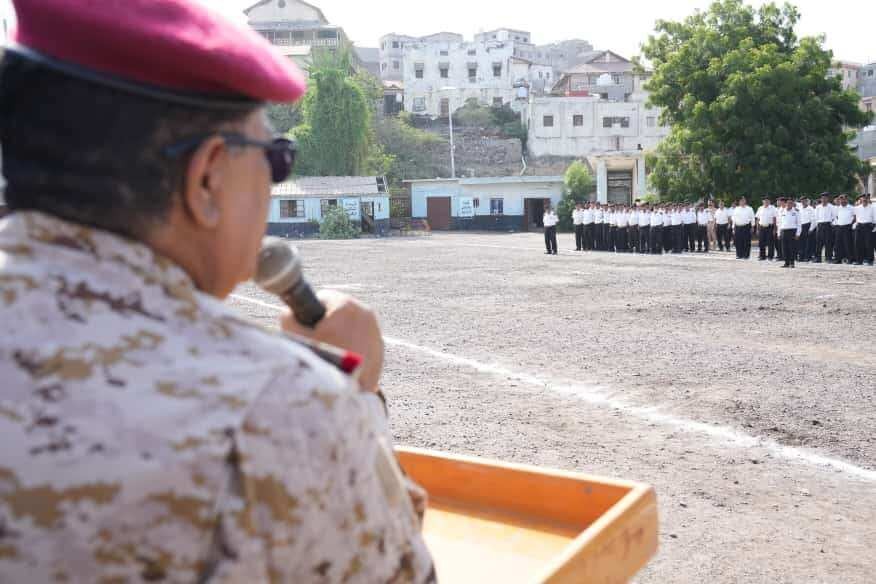 وزير الدفاع يتفقد جاهزية القوات البحرية والدفاع الساحلي بالعاصمة عدن 1 d4013ddb fd4b 467b 8b10 44dc7f207137