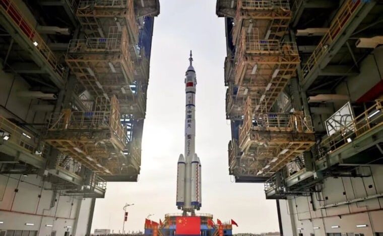 بأصغر روادها .. الصين تطلق سابع مهمة مأهولة إلى "القصر السماوي" 1 2025103122273764CJ