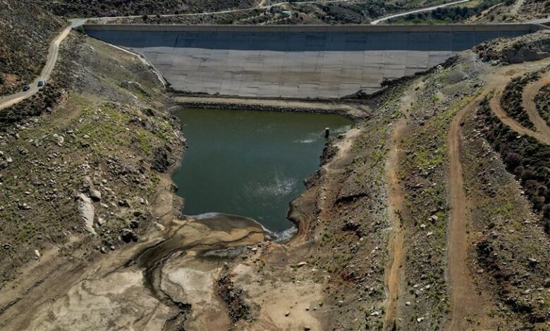 اليونان تعلن حالة طوارئ .. تفاصيل 1 20251129195347RX