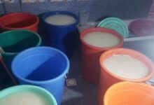 وفـ.ـاة خمسة أشخاص بتسمم إثر تناول خـ.ـمور مغشوشة في صنعاء اليمنية 7 A11T 25 11 2025 10 47 41