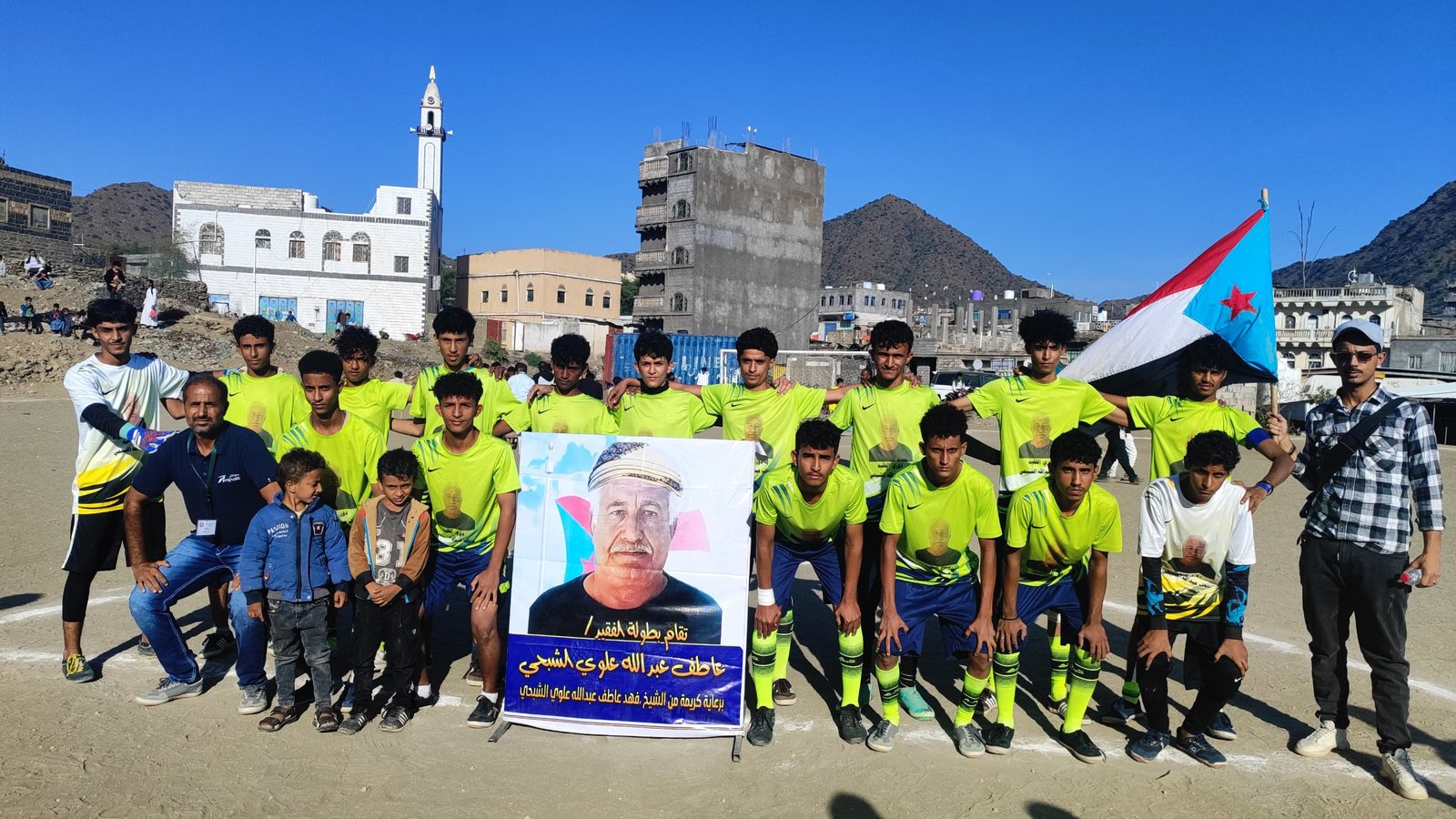 شباب الشبحي يحجز مقعده في المربع الذهبي بعد إقصاء الأصفر الحمومي من دوري الفقيد عاطف الشبحي 1 IMG 20251101 WA0018
