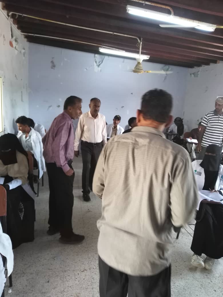 كلية المجتمع بمضاربة لحج تبدأ سير امتحانات الفصل الدراسي الأول وسط أجواء هادئة ومنظمة (صور) 1 IMG 20251101 WA0042