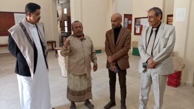 مدير عام مكتب وزارة الخارجية بشبوة والأمين العام للمجلس المحلي بالمحافظة يزوران متحف شبوة الذي يمثل تجسيدًا حيًا لعظمة الإنسان الشبواني 5 IMG 20251110 WA0050