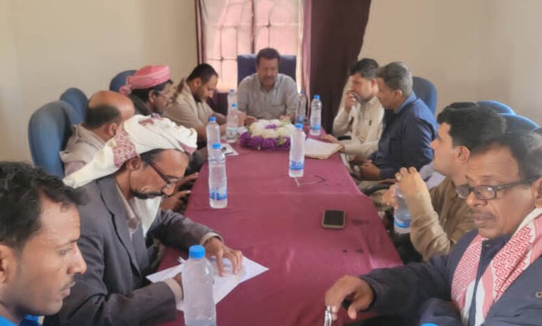 تنفيذي رضوم بمحافظة شبوة يعقد اجتماعه العادي يناقش تقارير هيئة الأراضي والسياحة وعدد من المستجدات 1 IMG 20251121 WA0007