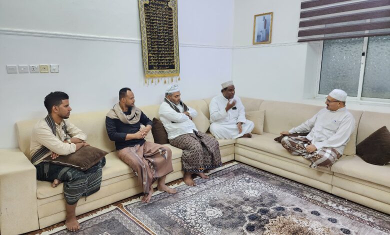 في إطار فعاليات نوفمبر .. قيادة مؤتمر حضرموت الجامع بتريم تلتقي الشخصية الاكاديمية أ.د. بن شهاب 1 IMG 20251126 WA0013