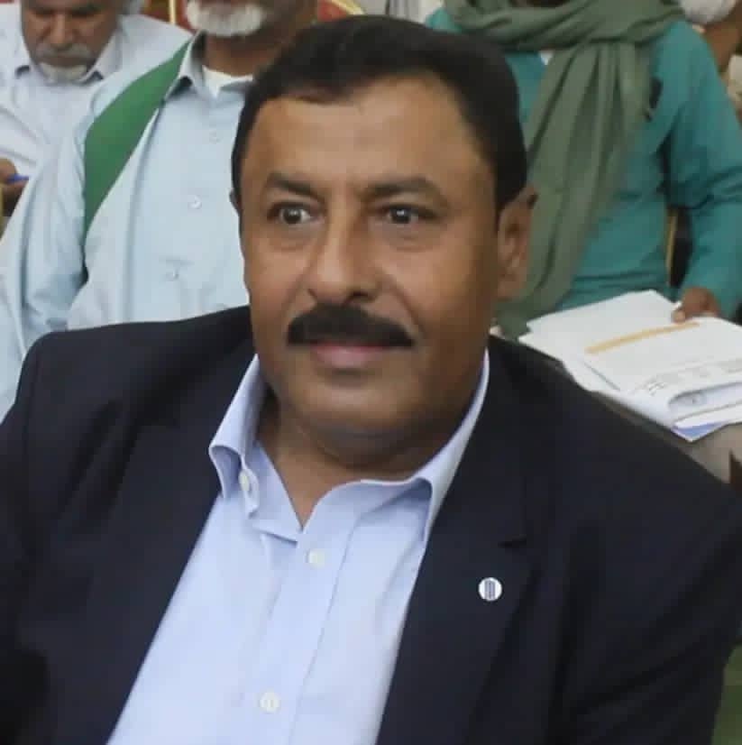 القائد الأعلى لقوات حماية حضرموت يتفقد الوحدات العسكرية وكتيبة المهام وعددًا من النقاط المنتشرة 1 IMG 20251127 WA0031