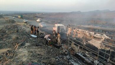 كارثة العرقوب بأبين .. مصرع عدد من الركاب واحتراق باص في حادث مروّع 2 IMG ٢٠٢٥١١٠٥ ٠٩٣٨٠٩