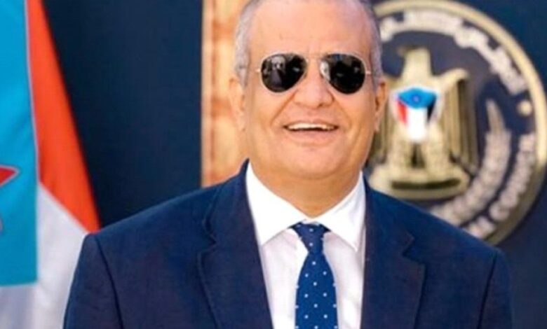 شطارة يفتح الملف الشائك .. لماذا تفككت مكونات الشرعية بعد تشكيل مجلس القيادة؟ ( تفاصيل ) 1 IMG ٢٠٢٥١١٠٧ ٢١٥٣٣٣