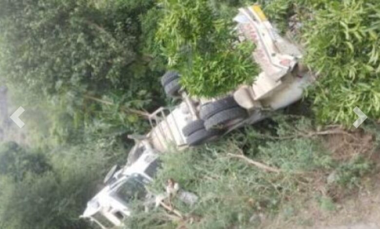 قاطرة تسقط على منزل في محافظة إب لهذا السبب !! 1 IMG ٢٠٢٥١١١٠ ٠٠٢٦٢٣