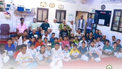 مؤسسة الهجرة تدشن الحملة الشتوية تحت شعار (بذل وعطاء) بتوزيع الهدايا لطلاب ومدرسي حلقات المساجد بمدينة كريتر 6 d4bc4b06 5b6f 449e a95d d8169eaca63c