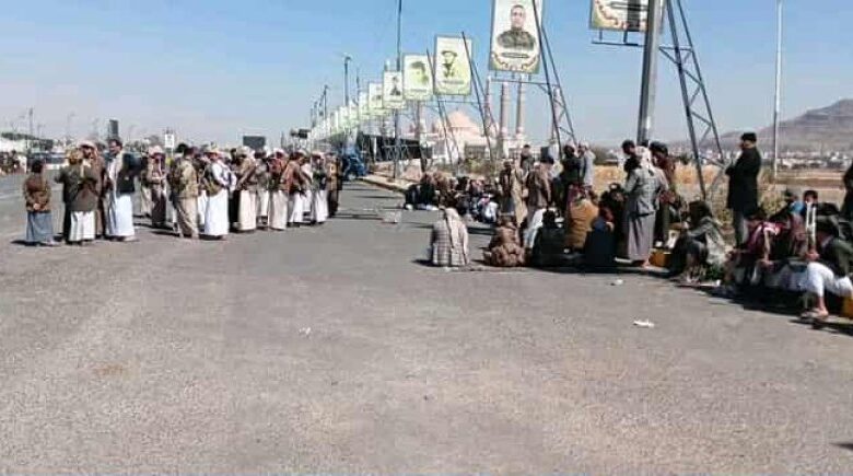 تطورات خطيرة بالصور .. مسلحون يتوافدون إلى صنعاء 1 image 870x 6929e43cd3a75 1