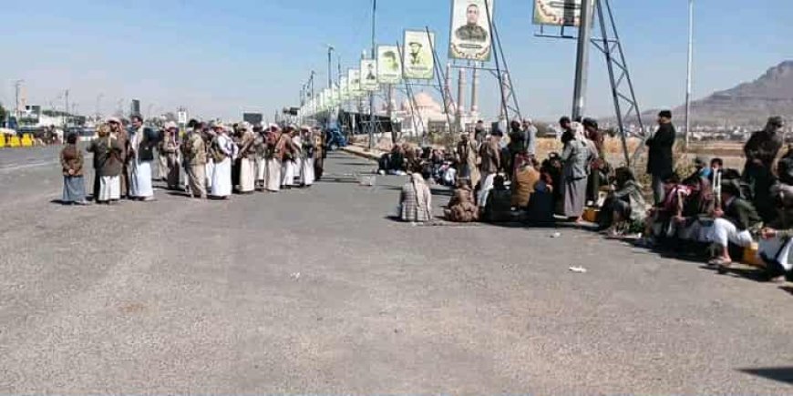 تطورات خطيرة بالصور .. مسلحون يتوافدون إلى صنعاء 1 image 870x 6929e43cd3a75 1