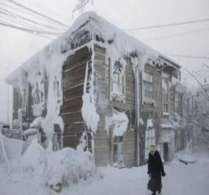 مدينة يتجمد فيها كل شيء .. كيف ينجو البشر في أبرد بقعة مأهولة بالعالم؟ 2 20251218203522SE