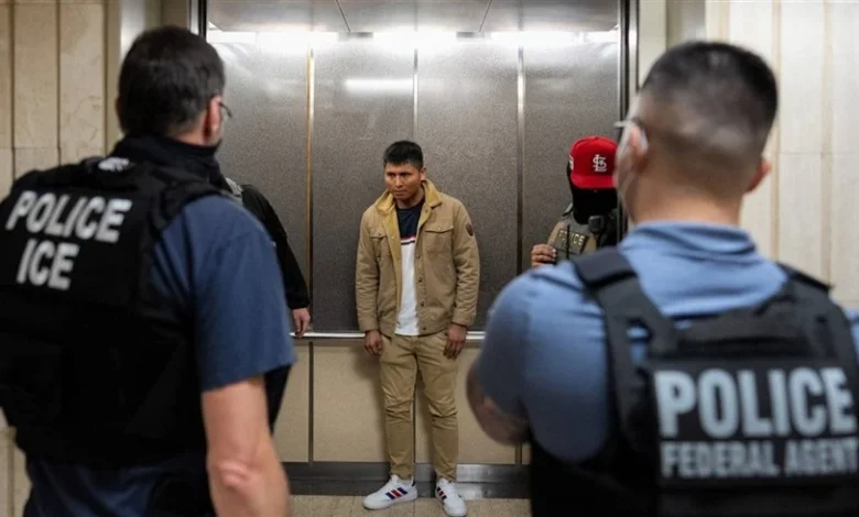 رغم الخطر : خطة ترحيل الإيرانيين من أمريكا إلى إيران .. هل تراهن إدارة ترامب على خطوة قد تُفجّر أزمة جديدة؟ 1 202512795515669M1