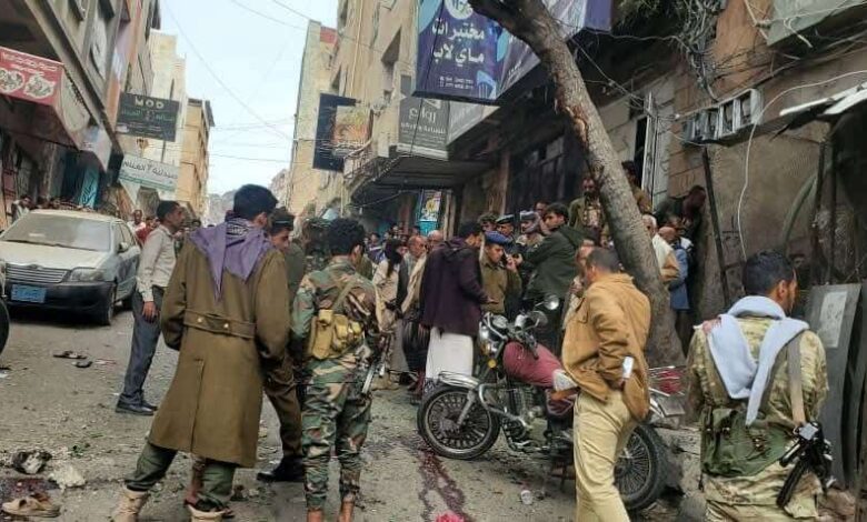 تفاصيل أولية تكشف أسماء ضحايا انفجار مقر الإصلاح بتعز 1 6943de51282d8