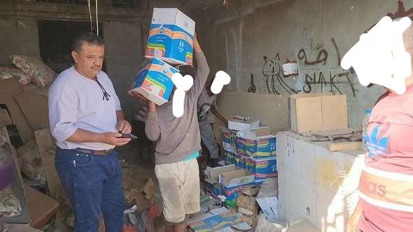 ضبط مخزن يحوي مواد منتهية الصلاحية بعدن 1 CYMERA ٢٠٢٥١٢١٥ ١٥٠٤١٠