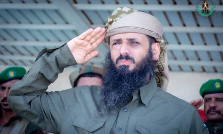 العميد الوالي يهنئ القيادة السياسية والعسكرية بتحرير وادي حضرموت 1 FB IMG 1764777550699