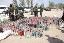 النيابة العامة تتلف 1762 قارورة خمر في عدن بالتعاون مع قوات الحزام الأمني 7 FB IMG 1764877721650