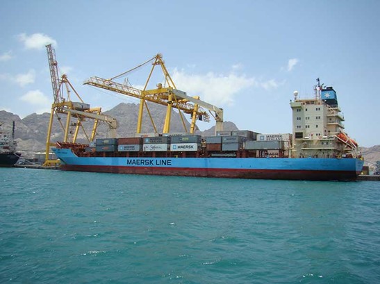 هل عادت العاصمة عدن لترسم خارطة الملاحة العالمية؟ 1 MCT Container Ship 1