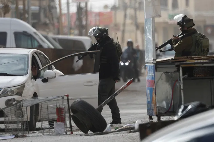 2026 01 27T090514Z 699606246 RC2J9JA2NZE0 RTRMADP 3 ISRAEL PALESTINIANS WEST BANK RAID