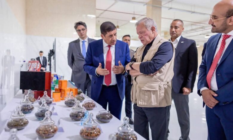 🔥التفاصيل الكاملة حول اقتحام منزل "الكبوس" واعتقاله فور وصوله من السفر في صنعاء 1 FB IMG 1769430859644