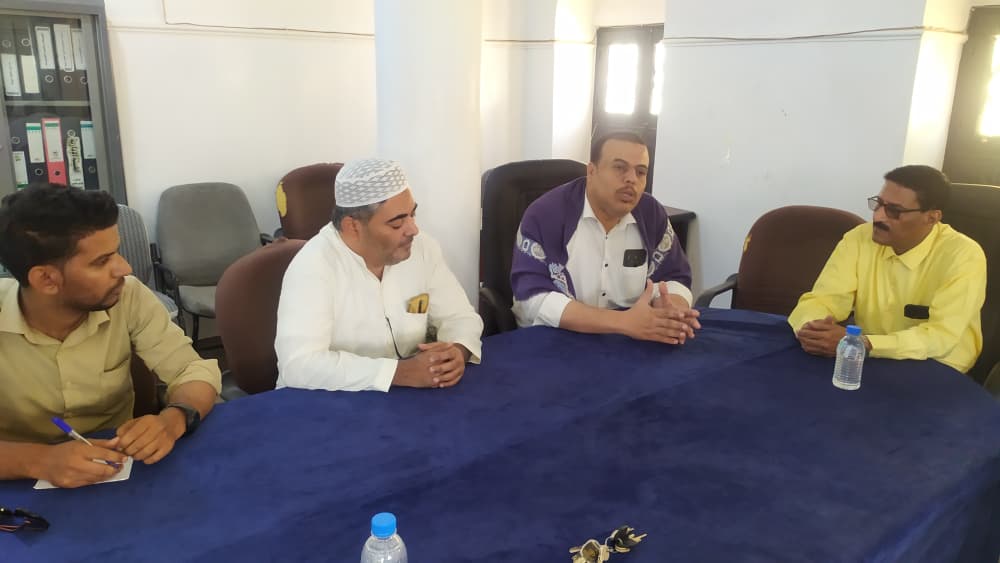 قيادة مكتب مؤتمر حضرموت الجامع بتريم تلتقي مدير عام المديرية لتعزيز الشراكة لخدمة المواطنين 1 IMG 20260105 WA0019