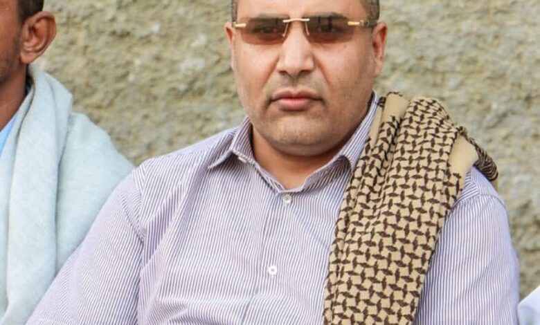 عدن: نقطة أمنية تعترض سيارة وكيل وزارة الإدارة المحلية وتقوم بانزاله منها وتخضعه لاستجواب 1 IMG 20260109 WA0080