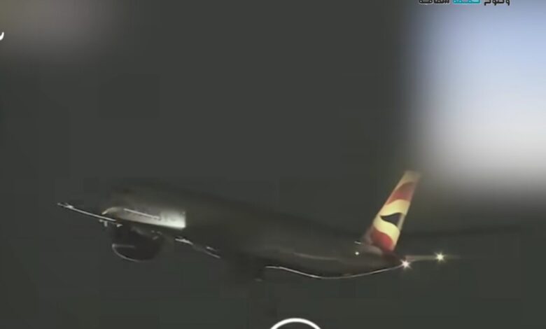 مشهد يحبس الأنفاس فوق السحاب.. ماذا حدث لطائرة بريطانية بعد إقلاعها من لاس فيغاس؟ الدائرة في الصورة تظهر الإطار أثناء سقوطه(تفاصيل) 1 IMG 20260129 205950