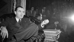 6989712e423604687b3b1175