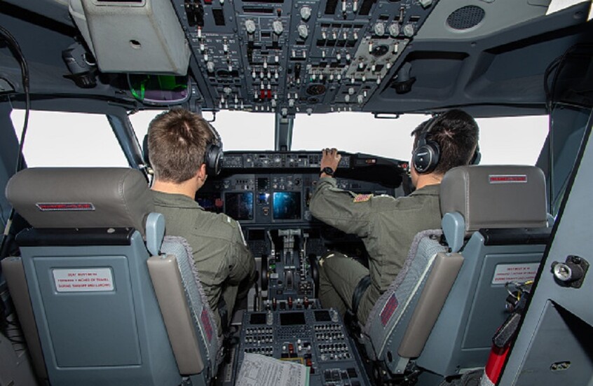 طائرة استطلاع أمريكية تقلع من دولة خليجية وتحلّق فوق مضيق هرمز قرب إيران 1 698a62a94c59b709137f0e5b