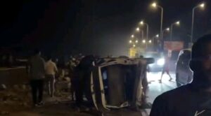 عــاجــل🔥: مستشفى النقيب تستقبل ثلاثة مصابين في حادث مروري مروع في الخط البحري (صورة) 2 FB IMG 1771988513082