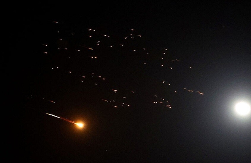 الحرس الثوري يطلق أول موجة صاروخية بعد تنصيب المرشد الجديد 1 69ae0b1142360425b7447fdc