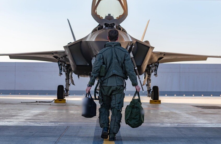 69b037104c59b75ea17cd45b