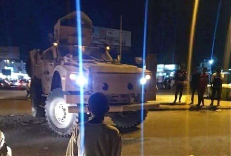 عدن: أطواق أمنية مشددة تحاصر المداخل الرئيسية وحالة تأهب قصوى في مديرية التواهي 1 Shotcom FB IMG 1775009008400