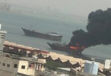حريق ضخم يلتهم سفينة شحن خشبية في ميناء المعلا بعدن 8 img 27