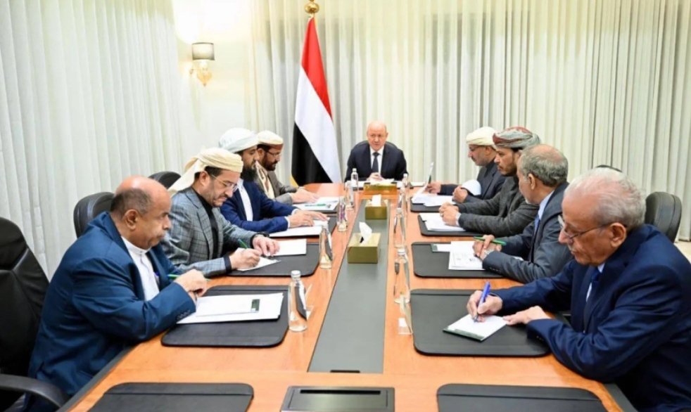 مصادر تكشف تفاصيل تعديل حكومي واسع .. الزنداني خارج التشكيلة المرتقبة 1 img 23