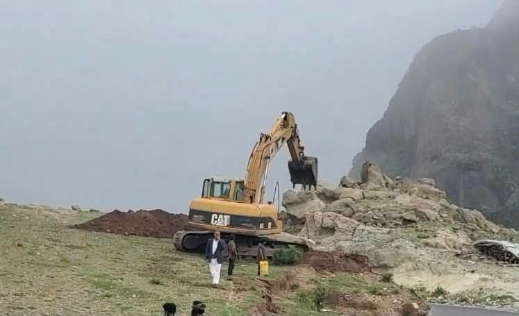 الاعتداء على أراضي الأوقاف بمديرية بعدان في إب 1 fb img 1790164824496