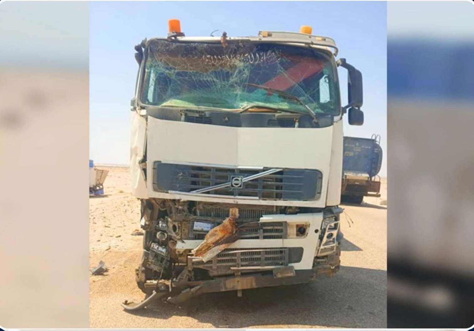 مأساة مرورية على خط أحور.. إثر تصادم بين شاحنة نقل ومركبة أسماك 1 img 20261027 212808